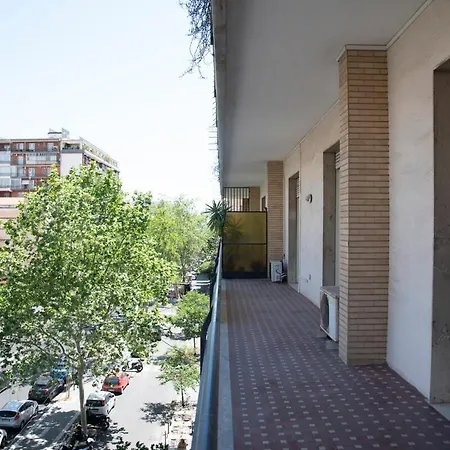 Apartment Prestigious 4 Bedrooms With Netflix And Metro Nearby