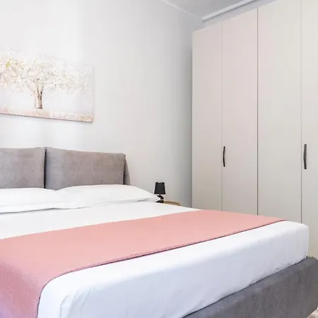 Prestigious 4 Bedrooms With Netflix And Metro Nearby * Catania